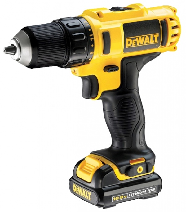 Дрель-шуруповерт DeWalt DCD710C2 Дрель-шуруповерт DeWalt DCD710C2