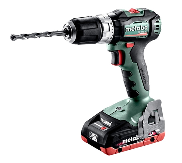 Дрель-шуруповерт Metabo SB 18 L BL 602331800 (с 2-мя АКБ, кейс) Дрель-шуруповерт Metabo SB 18 L BL 602331800 (с 2-мя АКБ, кейс)